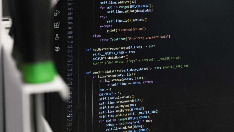 Programming robots with ros software